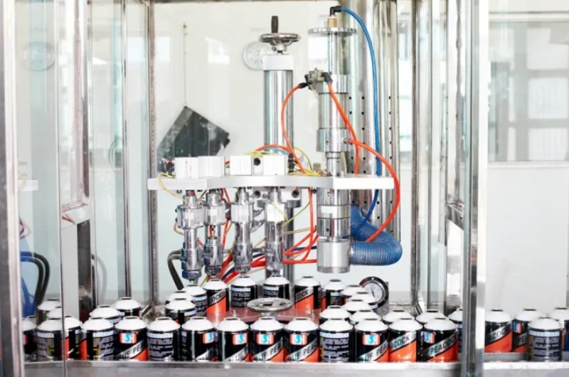 ​WIlson er dypt involvert i skjønnhetsaerosolindustrien